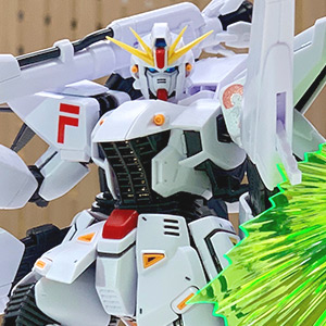 富野由悠季の世界展 限定商品2点 MG ガンダムF91と富野レッドのセット 富野由悠季の世界展 限定商品2点 MG ガンダムF91と富野レッドの